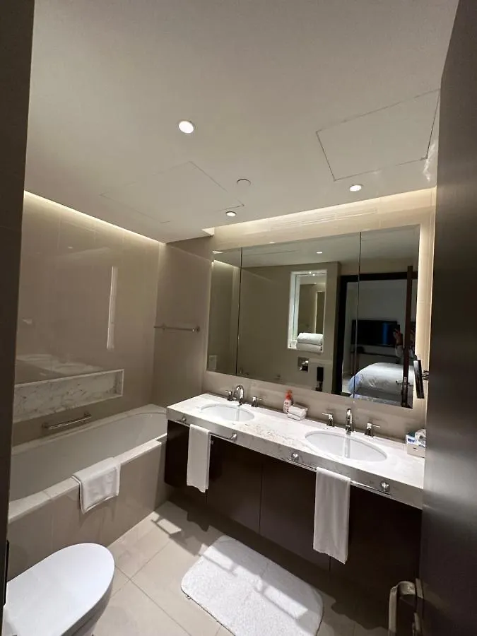 Burj Khalifa Downtown Fountain Apartment Dubai